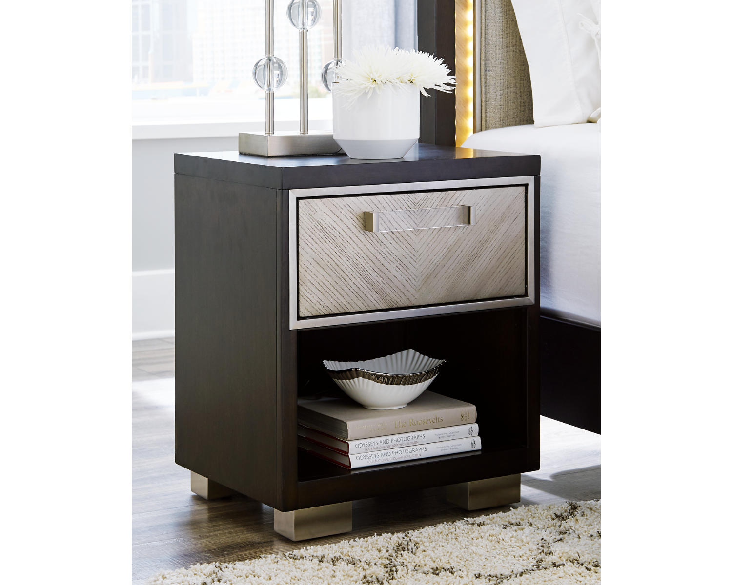 Maretto Nightstand