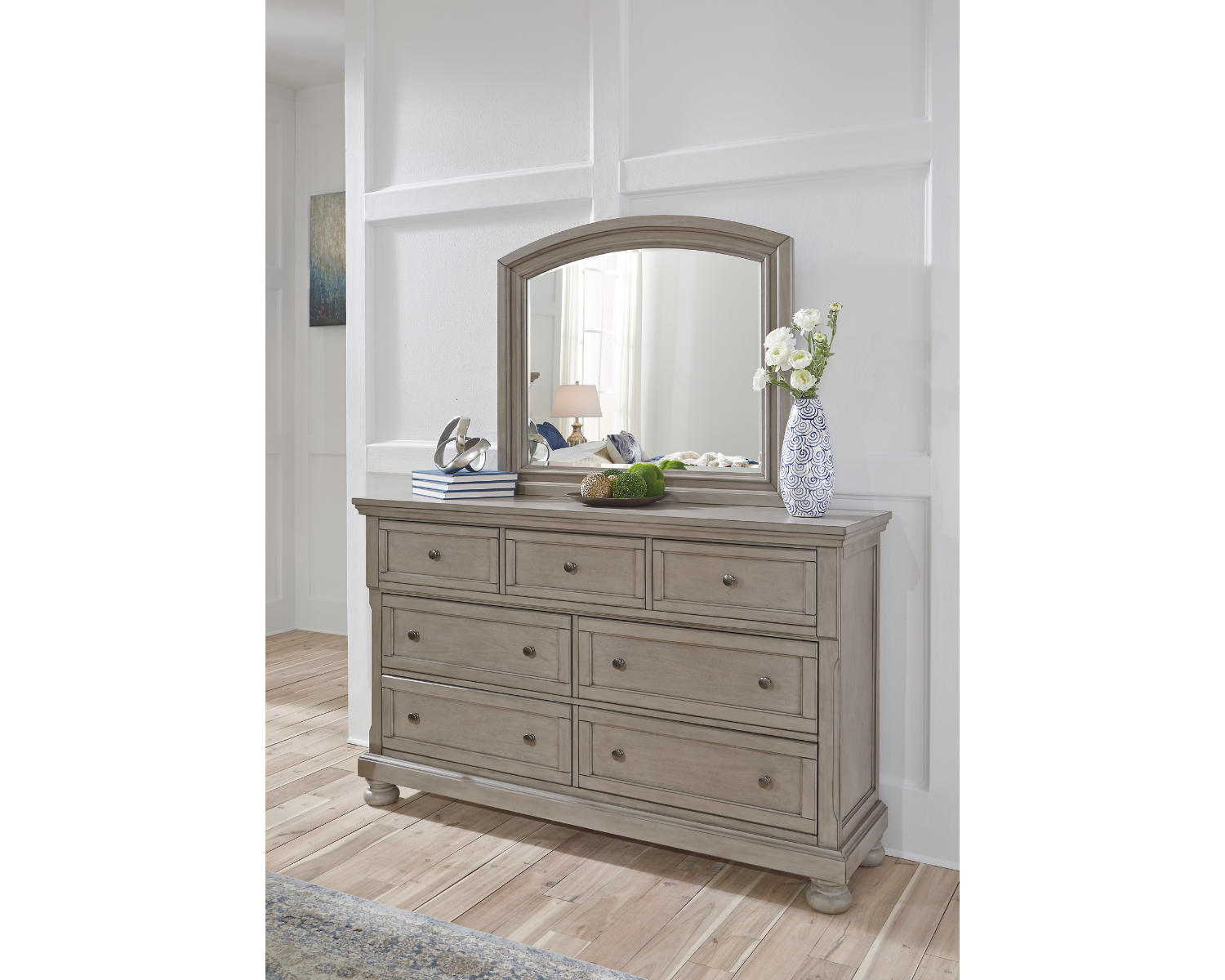 Lettner King Panel Bed with Dresser, Mirror and Nightstand