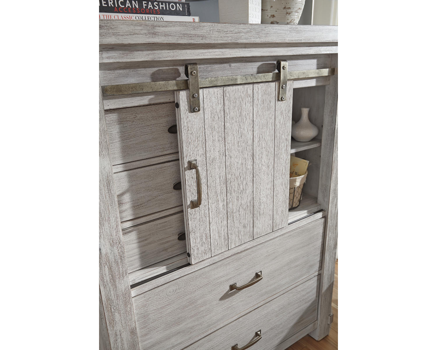 Brashland Chest of Drawers