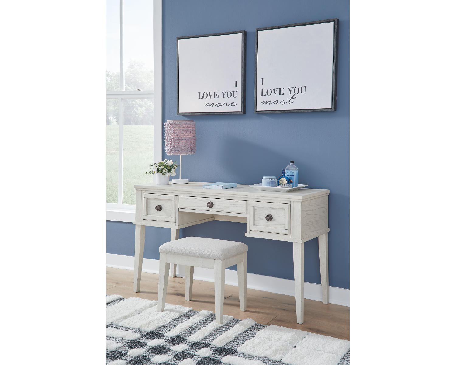 Robbinsdale Vanity with Stool