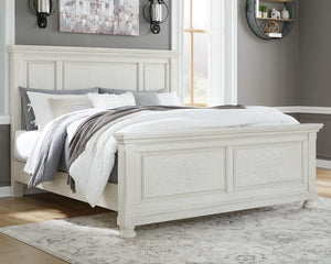 Cama Queen Robbinsdale con paneles, tocador y espejo
