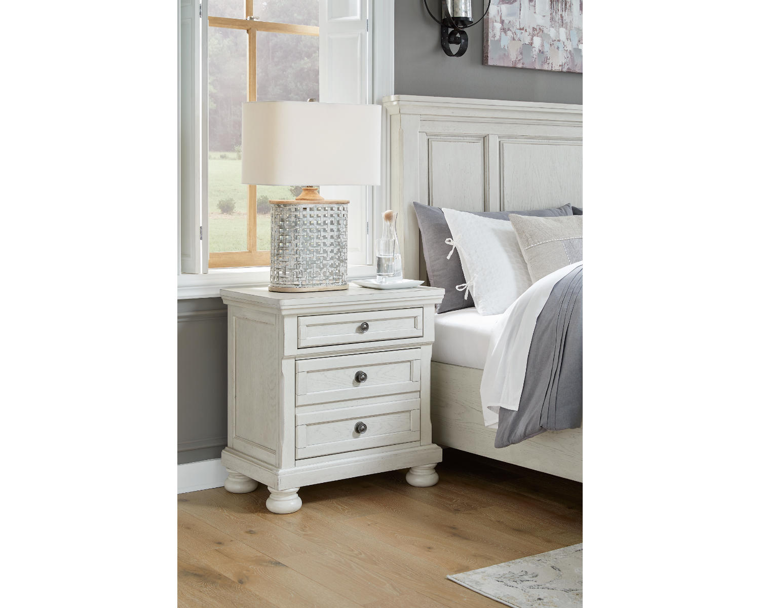 Robbinsdale Queen Panel Bed, Dresser, Chest and 2 Nightstands