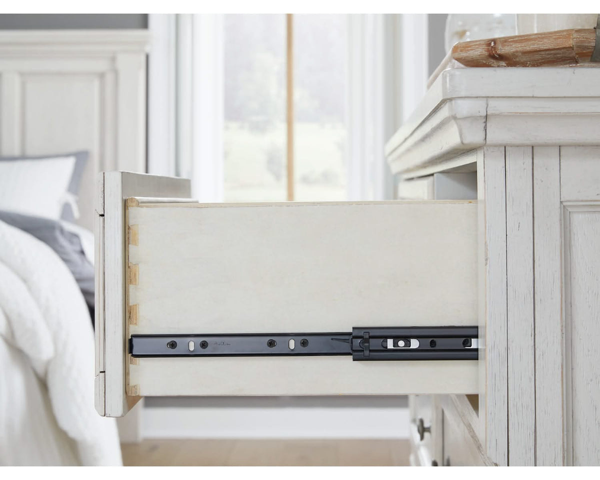 Robbinsdale Dresser