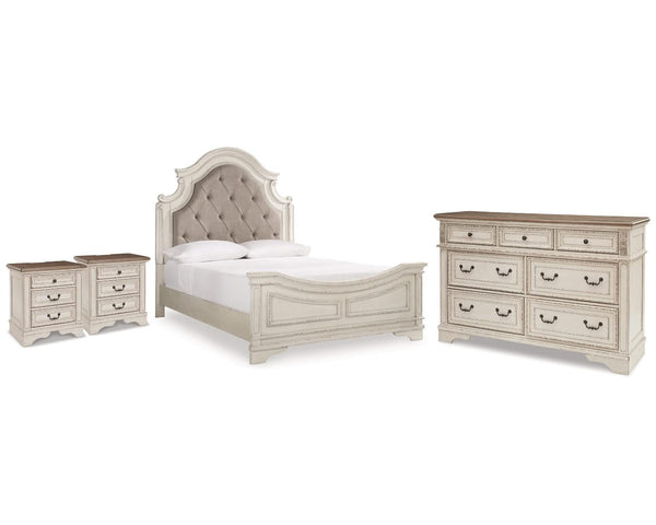 Cama Queen Realyn con paneles tapizados, cómoda y dos mesitas de noche