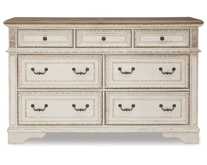 Realyn King Storage Bed, Dresser, Chest and 2 Nightstands