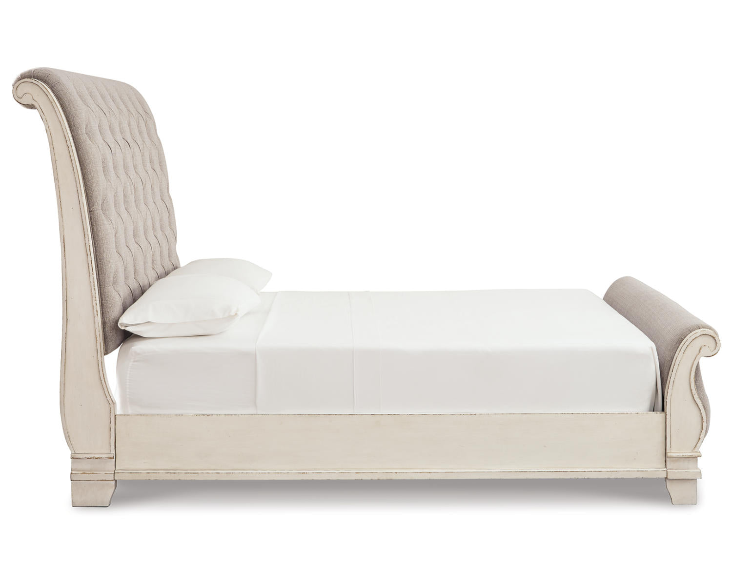 Realyn King Upholstered Sleigh Bed, Dresser, Mirror and 2 Nightstands