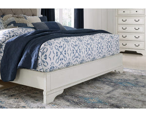 Cama Queen con paneles tapizados Blendon