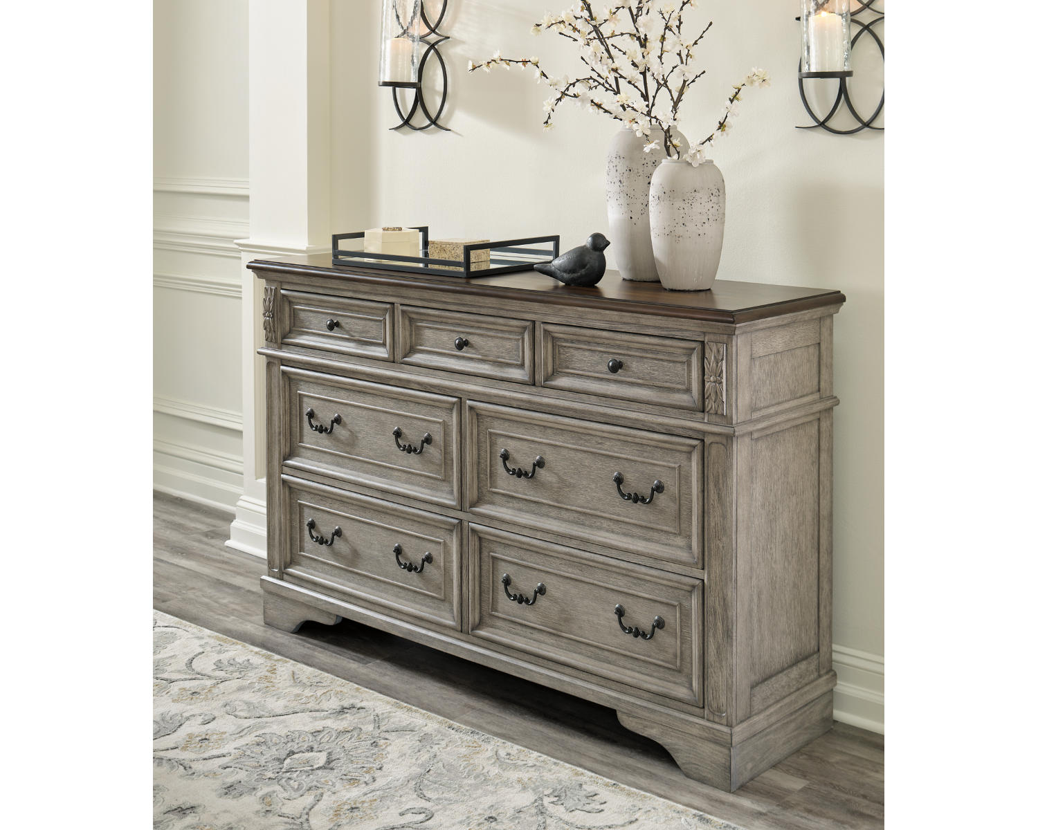 Lodenbay Dresser