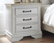 Teganville Nightstand