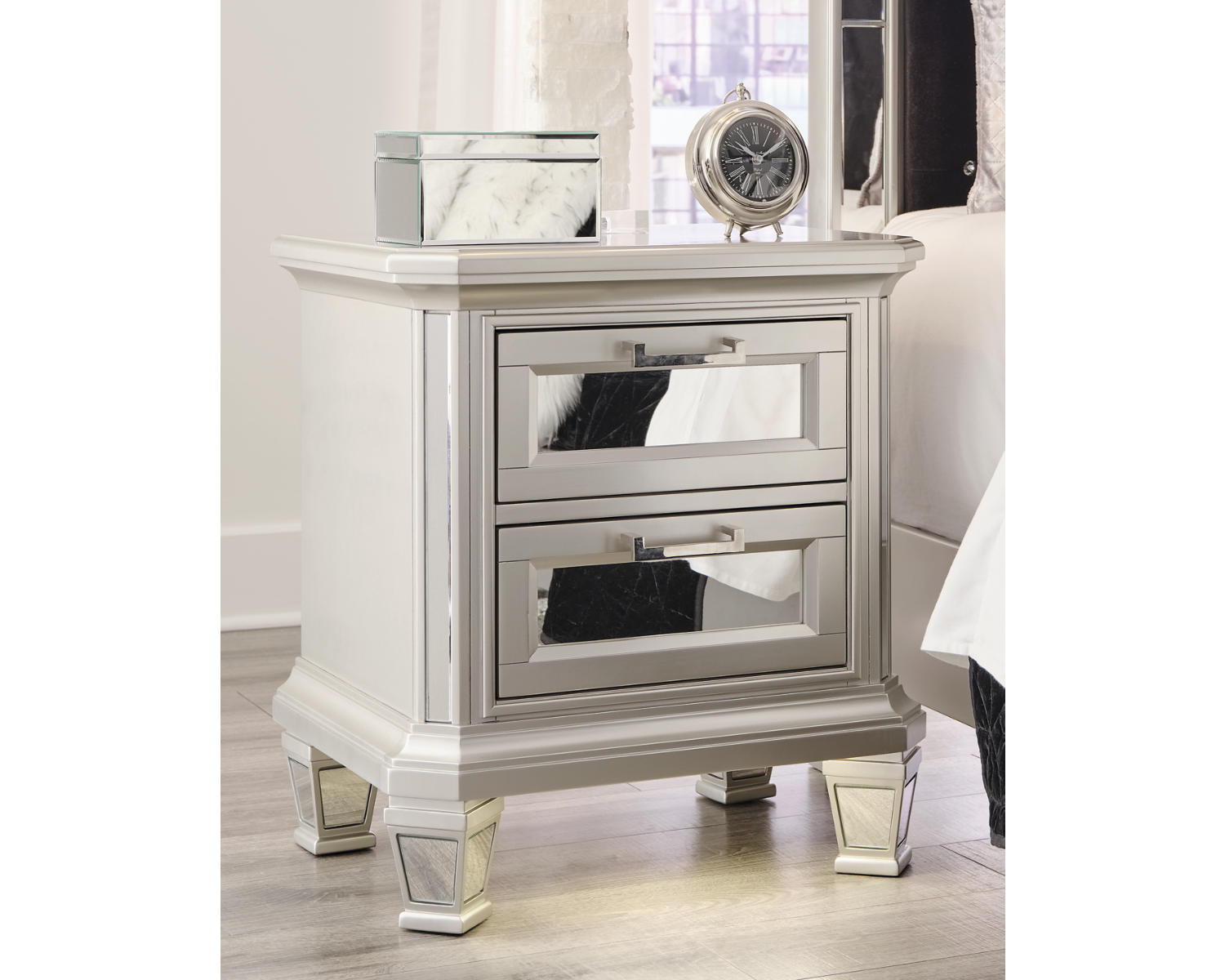 Lindenfield Nightstand