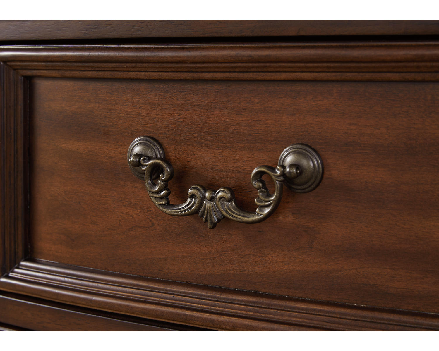 Lavinton Dresser