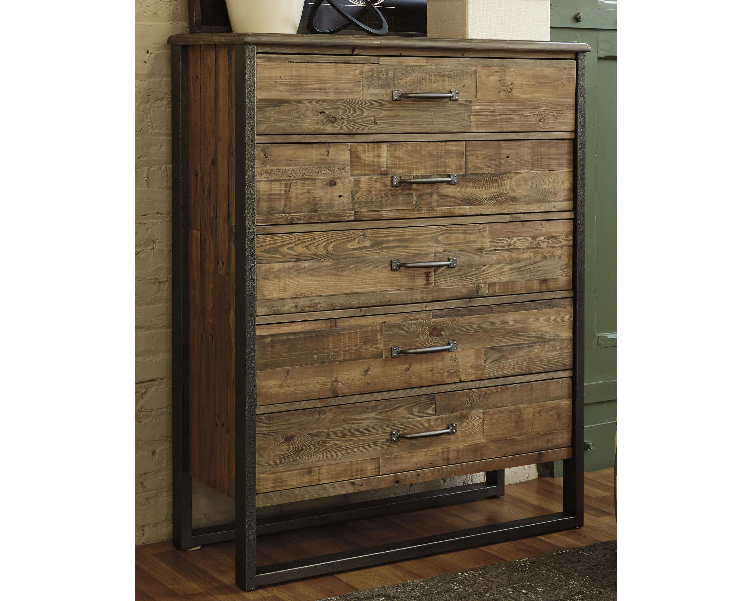 Sommerford Chest of Drawers