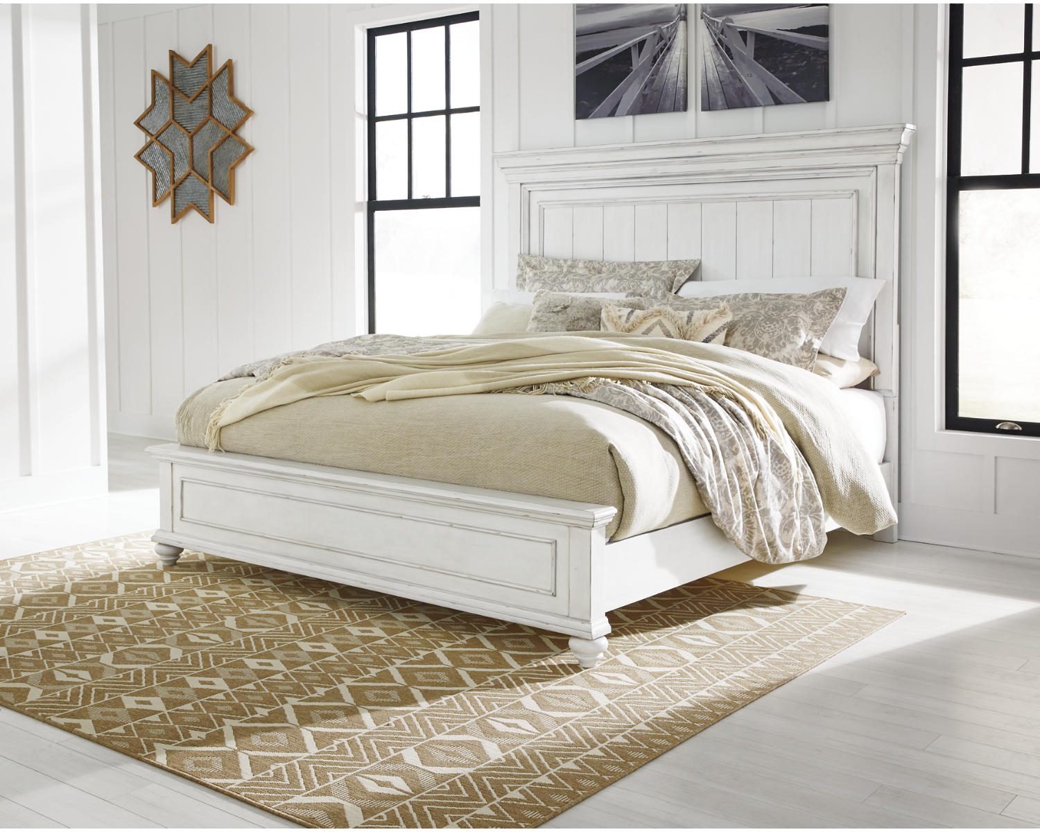 Kanwyn King Panel Bed