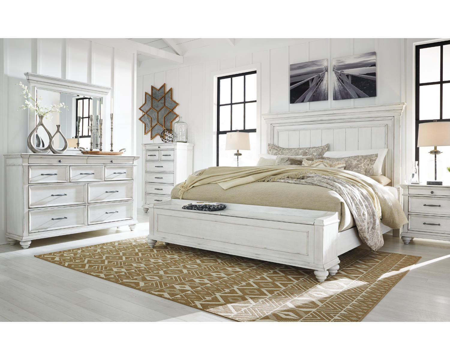 Kanwyn California King Panel Bed with Storage Bench