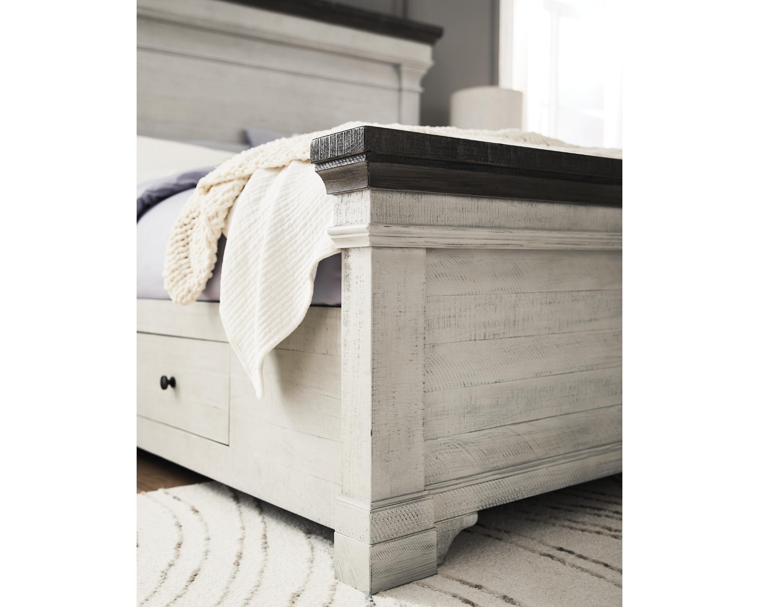 Havalance California King Panel Storage Bed