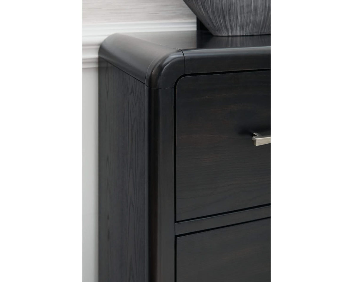 Rowanbeck Dresser