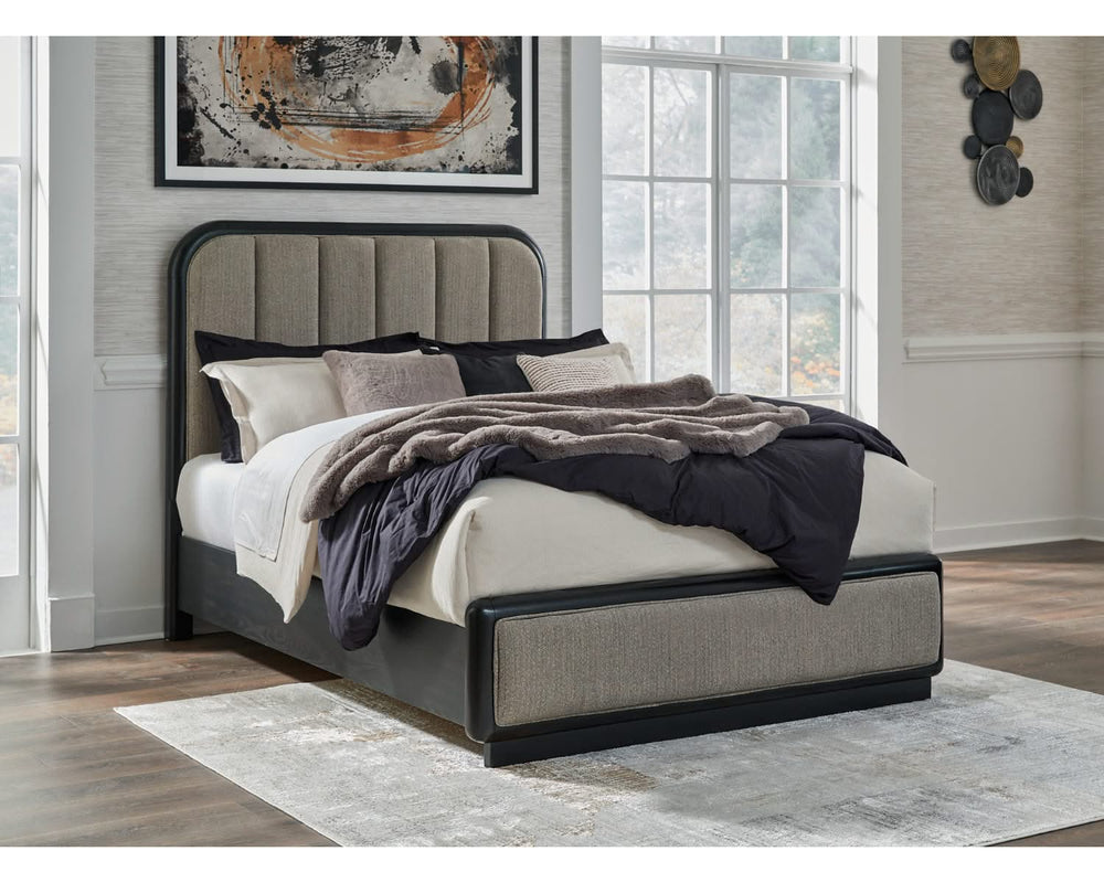 Cama Queen con paneles tapizados, tocador y espejo Rowanbeck