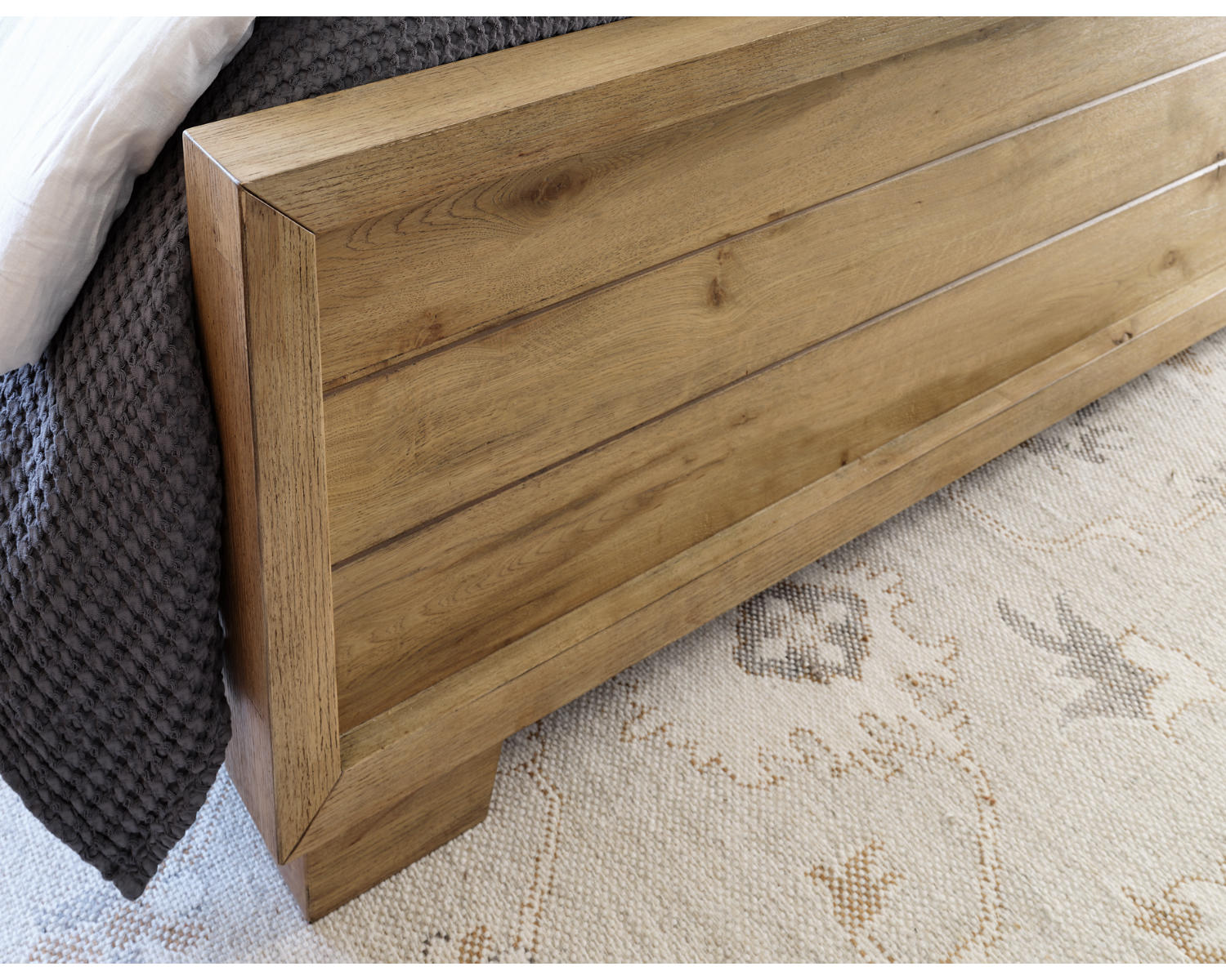 Galliden California King Panel Bed