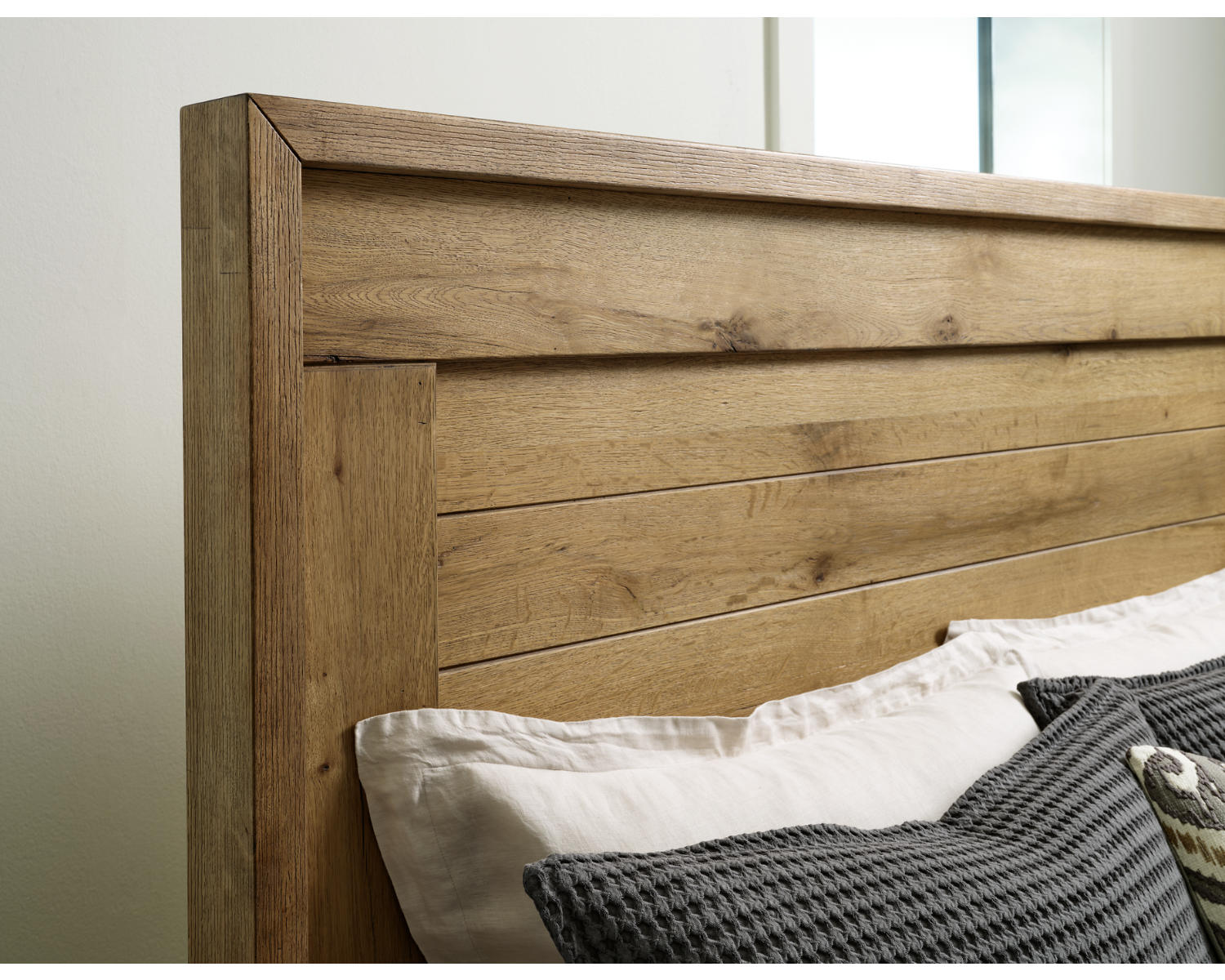 Galliden California King Panel Bed
