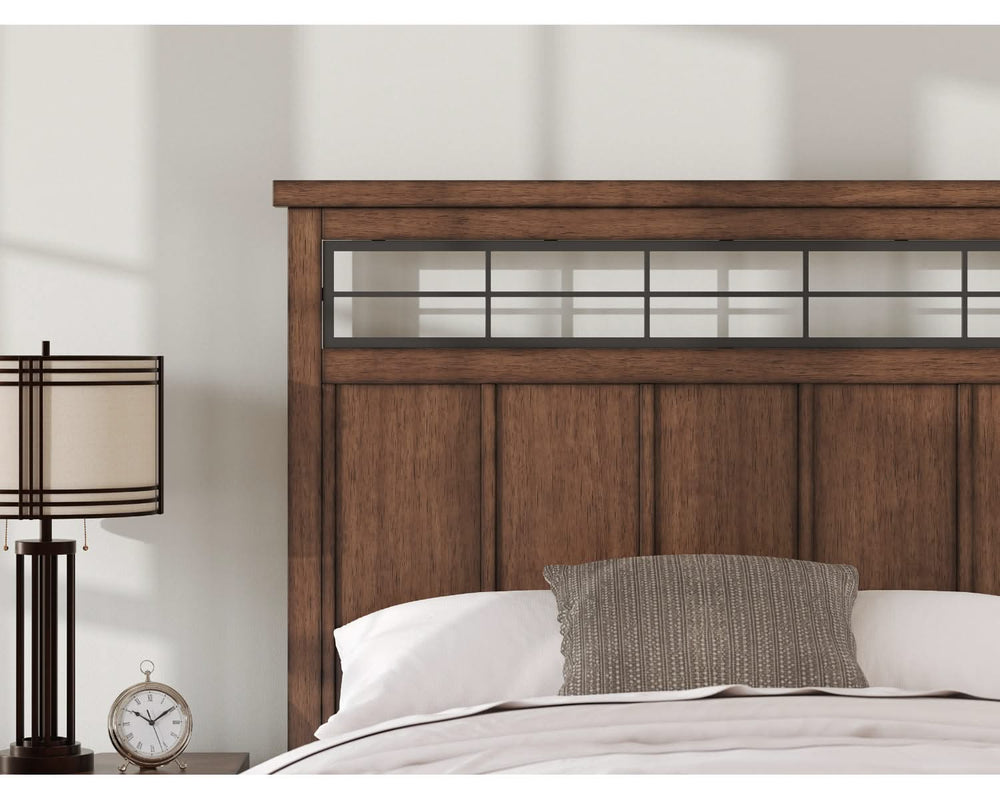 Cama Queen Taffenbrook con almacenamiento y paneles