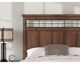 Cama Queen Taffenbrook con almacenamiento y paneles