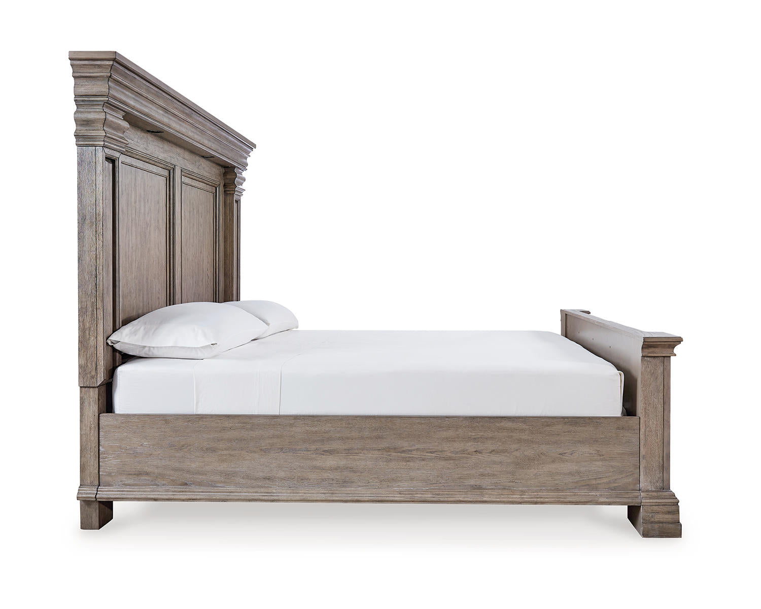 Blairhurst California King Panel Bed, Dresser and Mirror