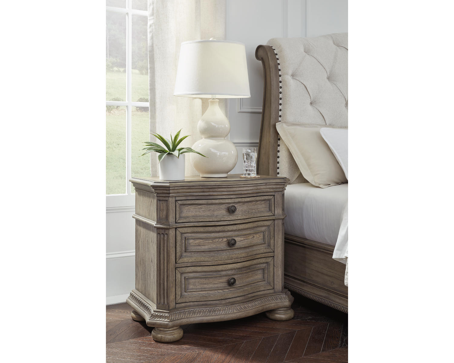 Ardenfield Nightstand