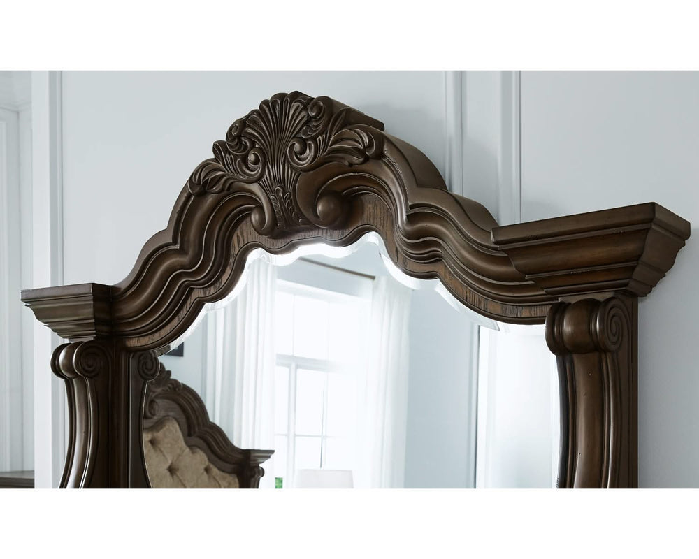 Maylee Dresser and Mirror