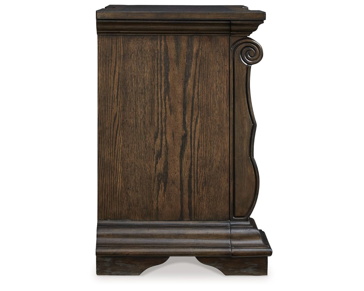 Maylee King Upholstered Bed, Dresser, Mirror and 2 Nightstands