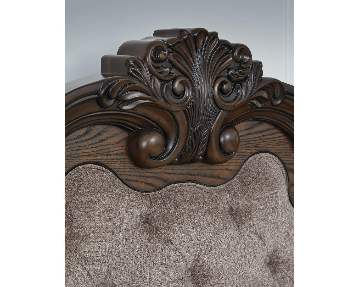 Maylee Queen Upholstered Bed