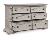 Bruchandi Dresser