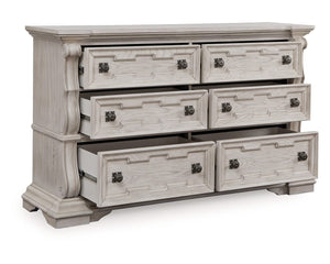 Bruchandi Dresser
