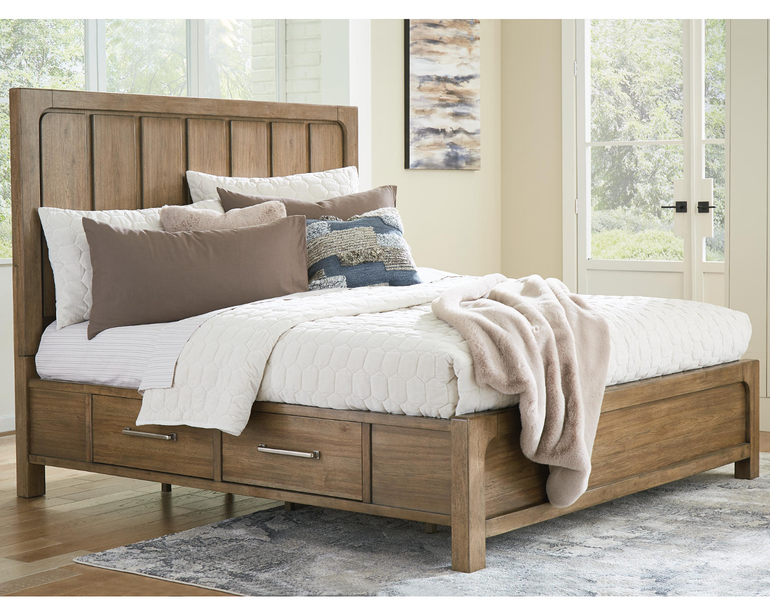 Cabalynn California King Panel Bed with Storage