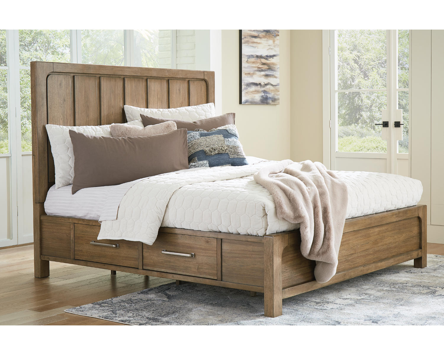 Cabalynn California King Panel Bed with Storage