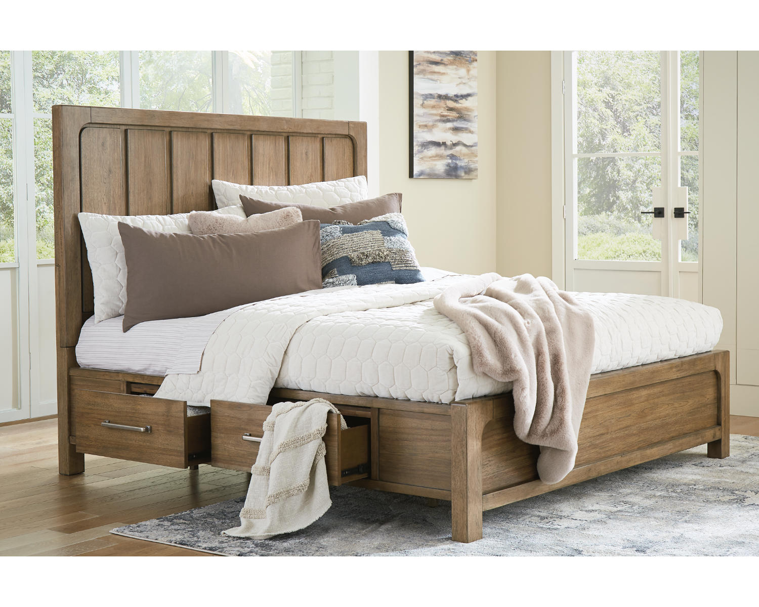 Cabalynn California King Panel Bed with Storage