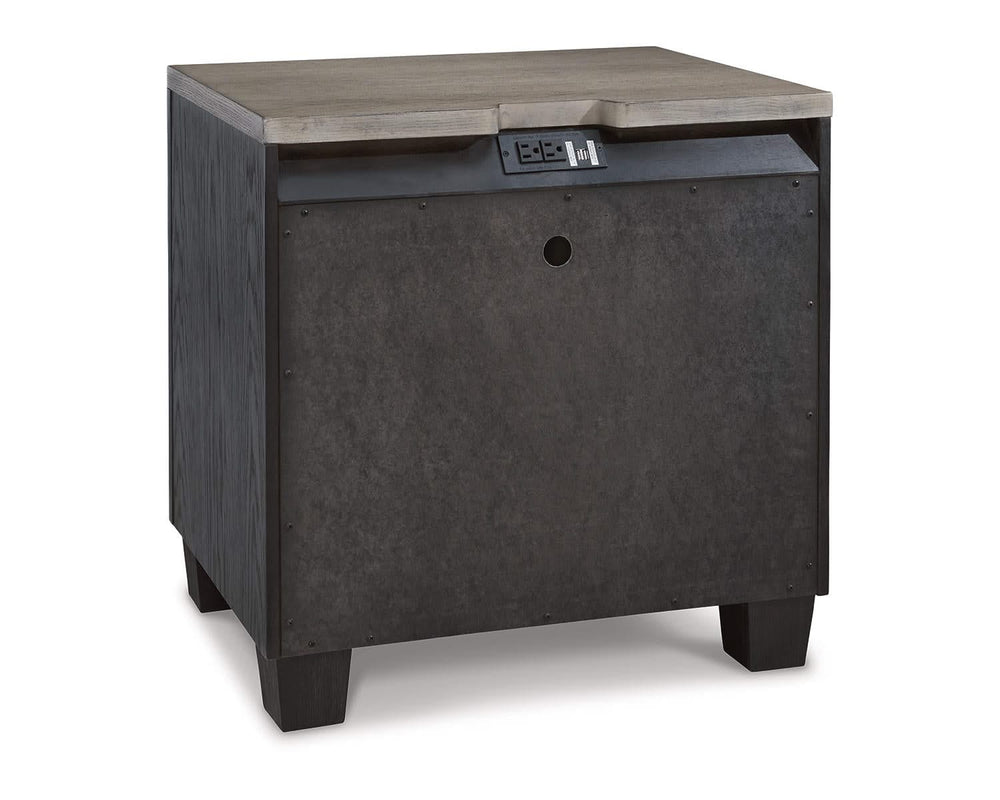Foyland Nightstand