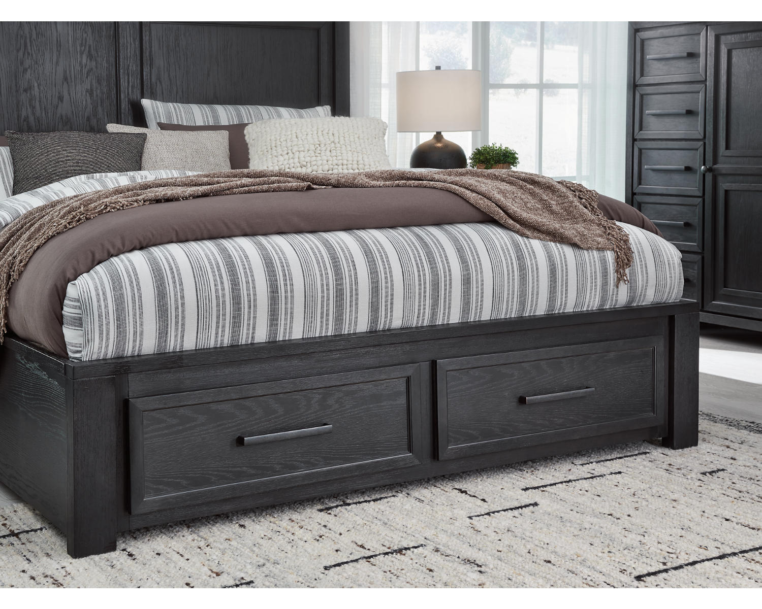 Foyland California King Panel Storage Bed