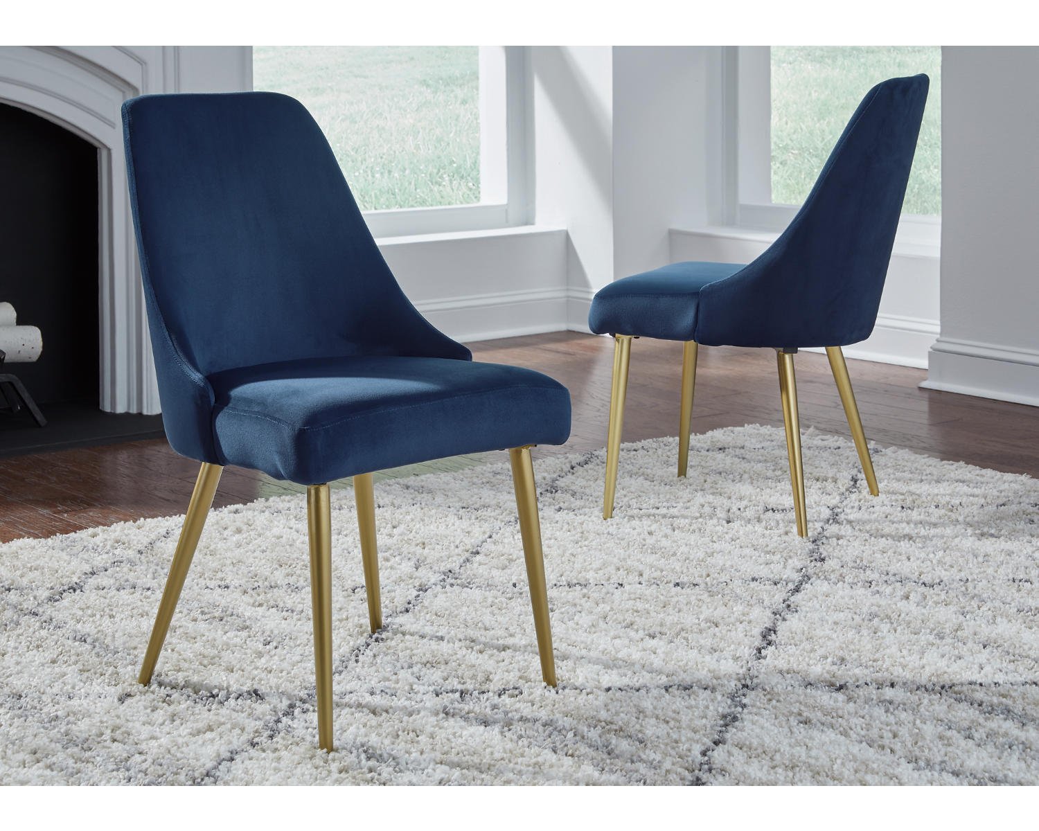 Wynora Dining Chair (Set of 2)