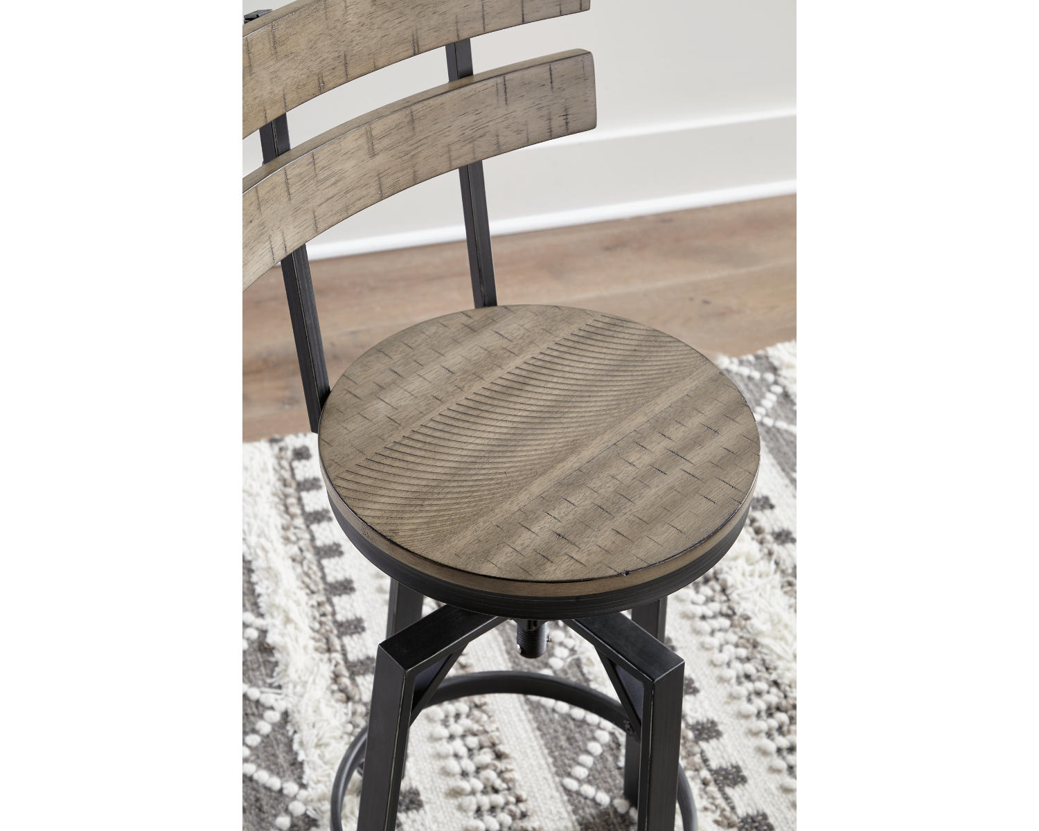 Lesterton Counter Height Bar Stool (Set of 2)