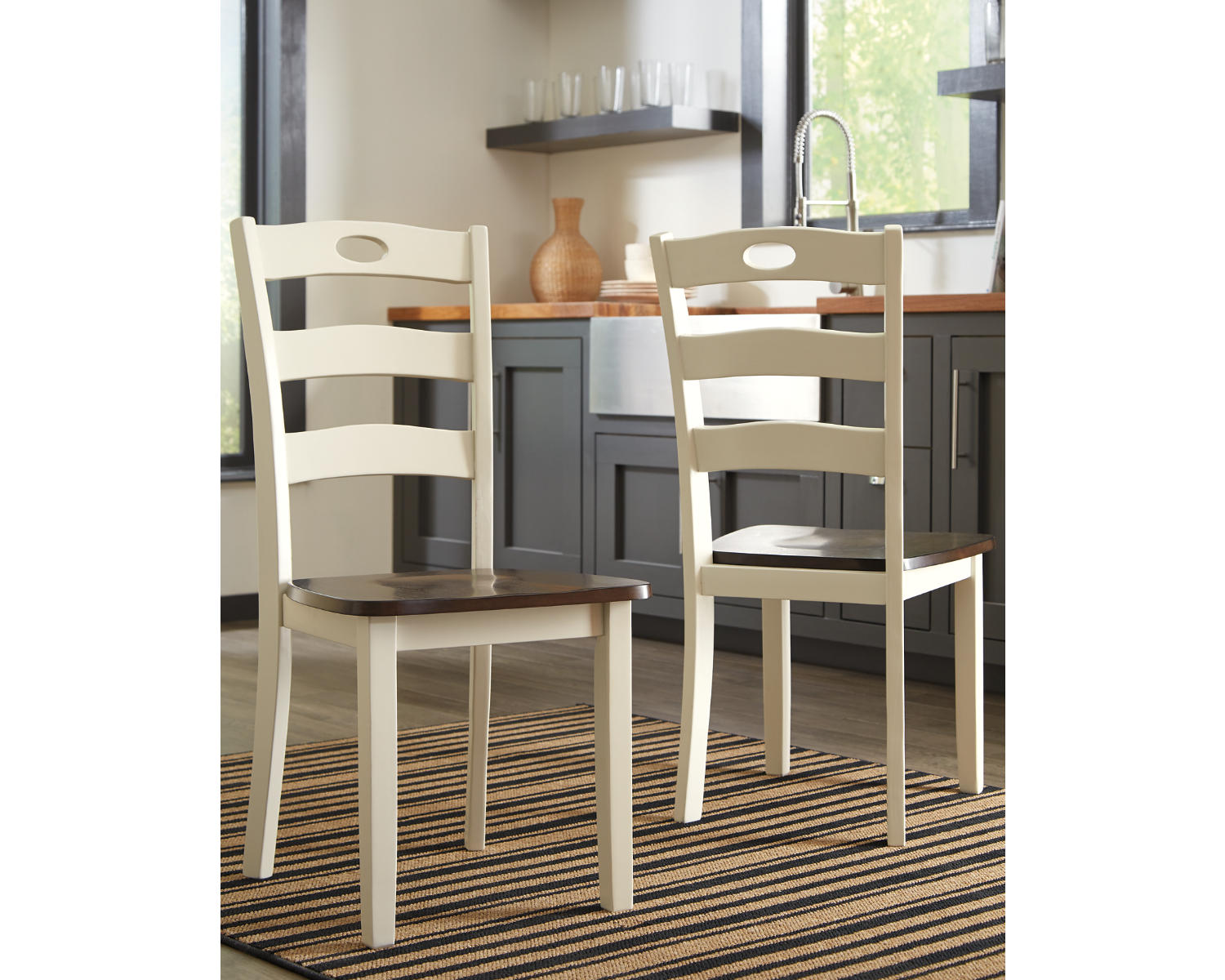 Woodanville Dining Chair (Set of 2)