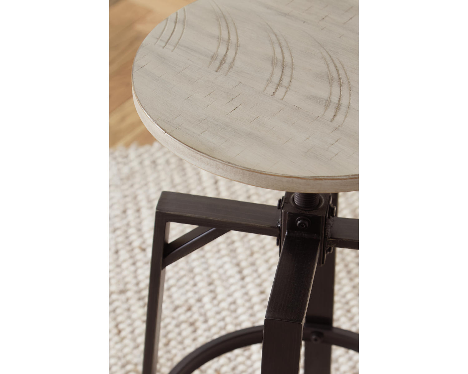 Karisslyn Counter Height Stool (Set of 2)