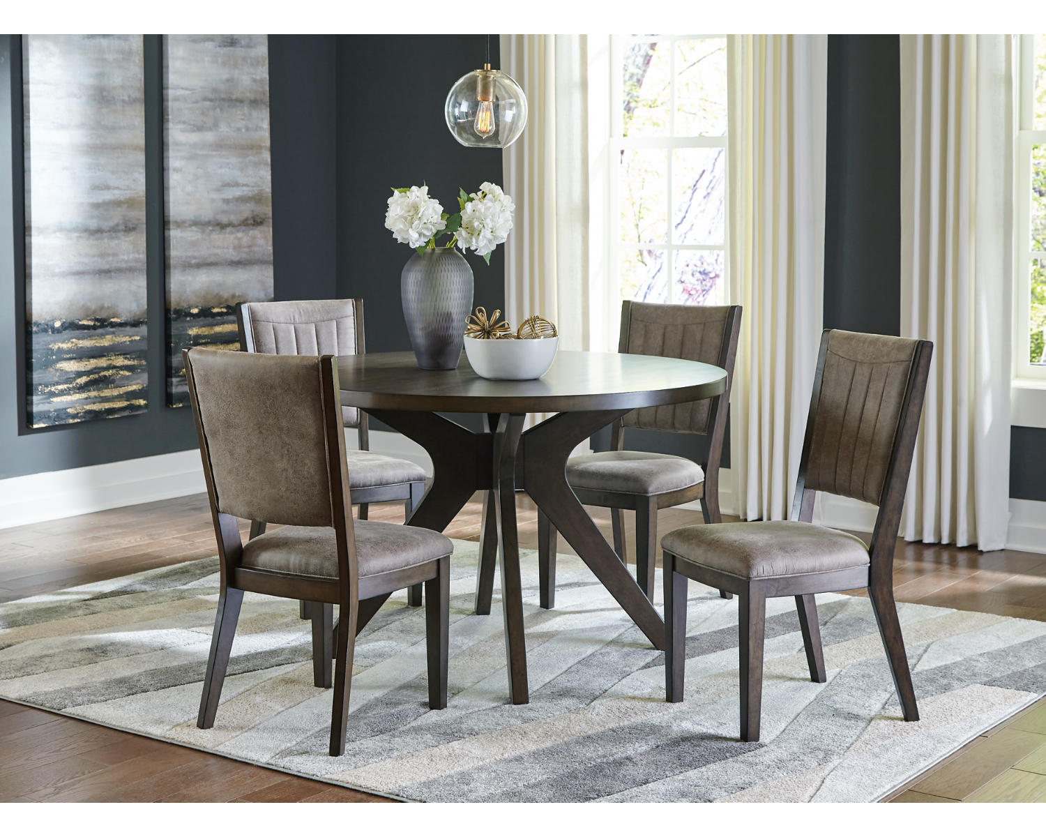 Wittland Dining Table