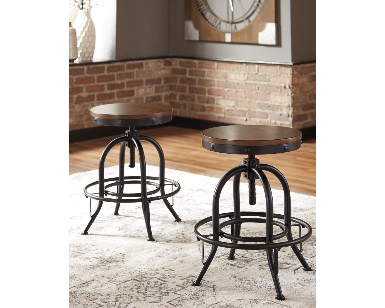 Valebeck Counter Height Bar Stool (Set of 2)