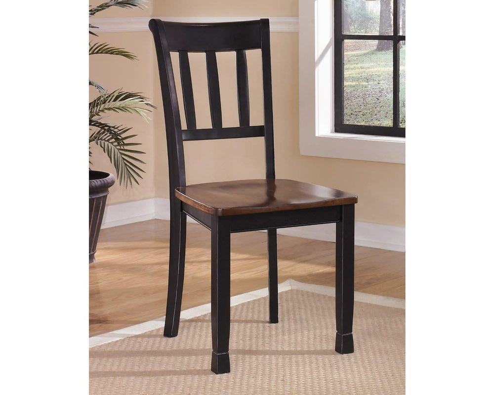 Owingsville Dining Table and 4 Chairs