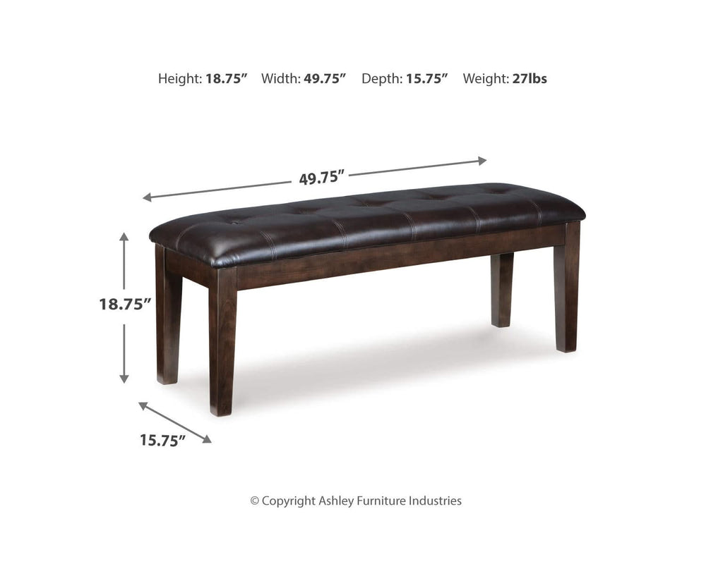 Mesa de comedor Haddigan con 4 sillas y banco