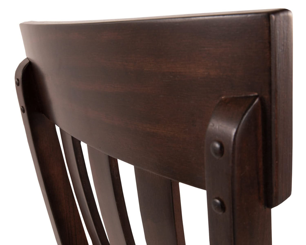 Mesa de comedor Haddigan y 4 sillas
