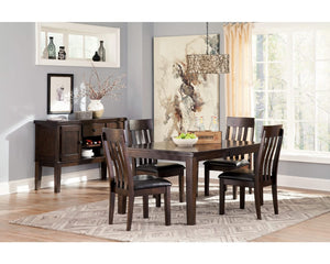 Mesa de comedor Haddigan y 4 sillas