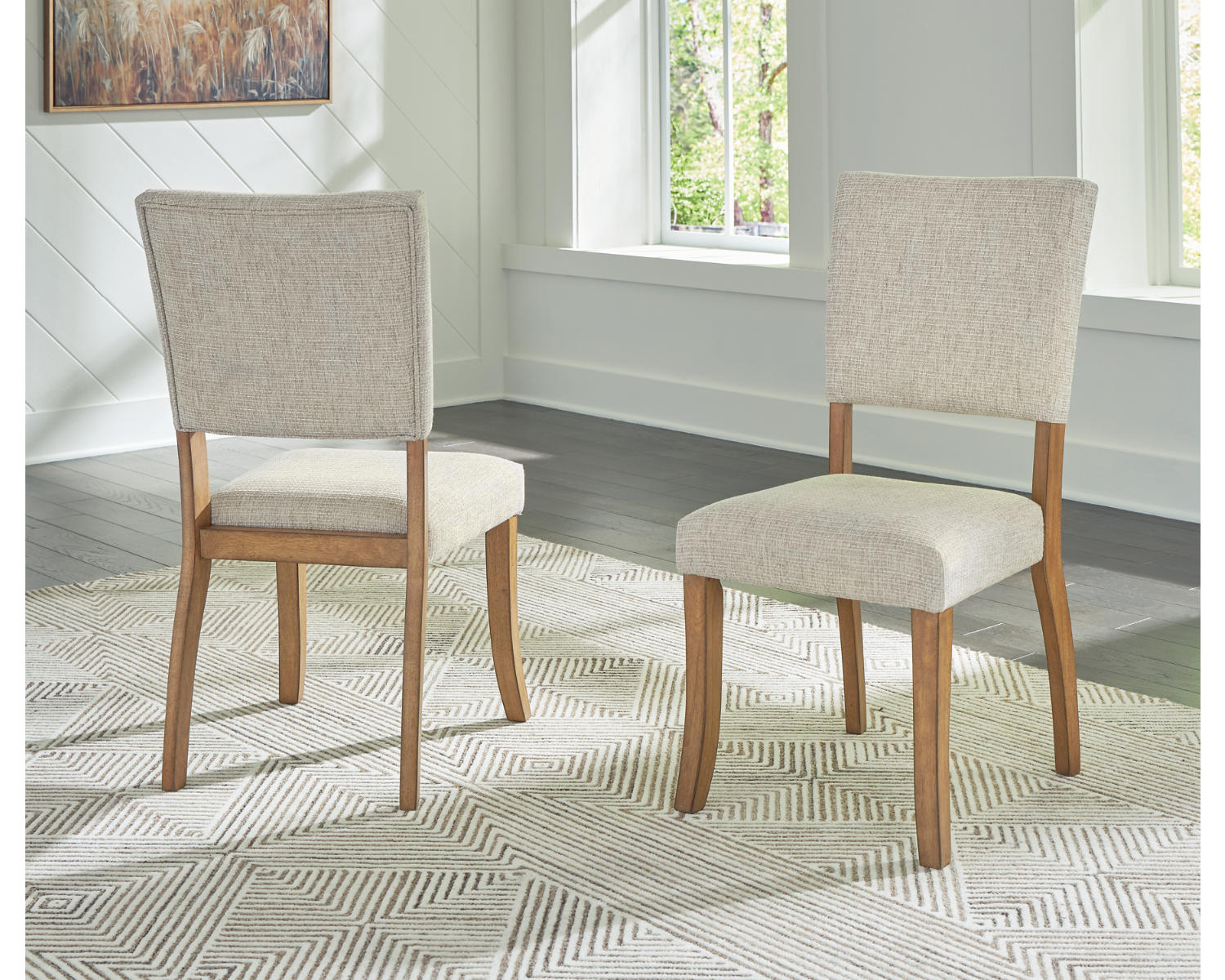 Rybergston Dining Chair (Set of 2)