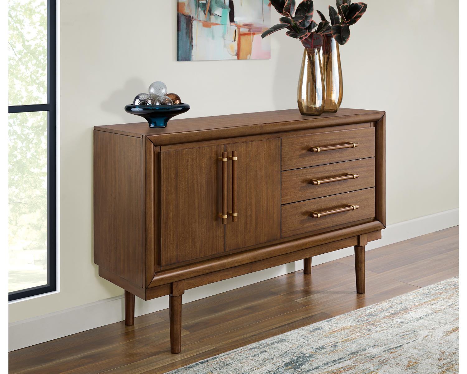 Lyncott Dining Server