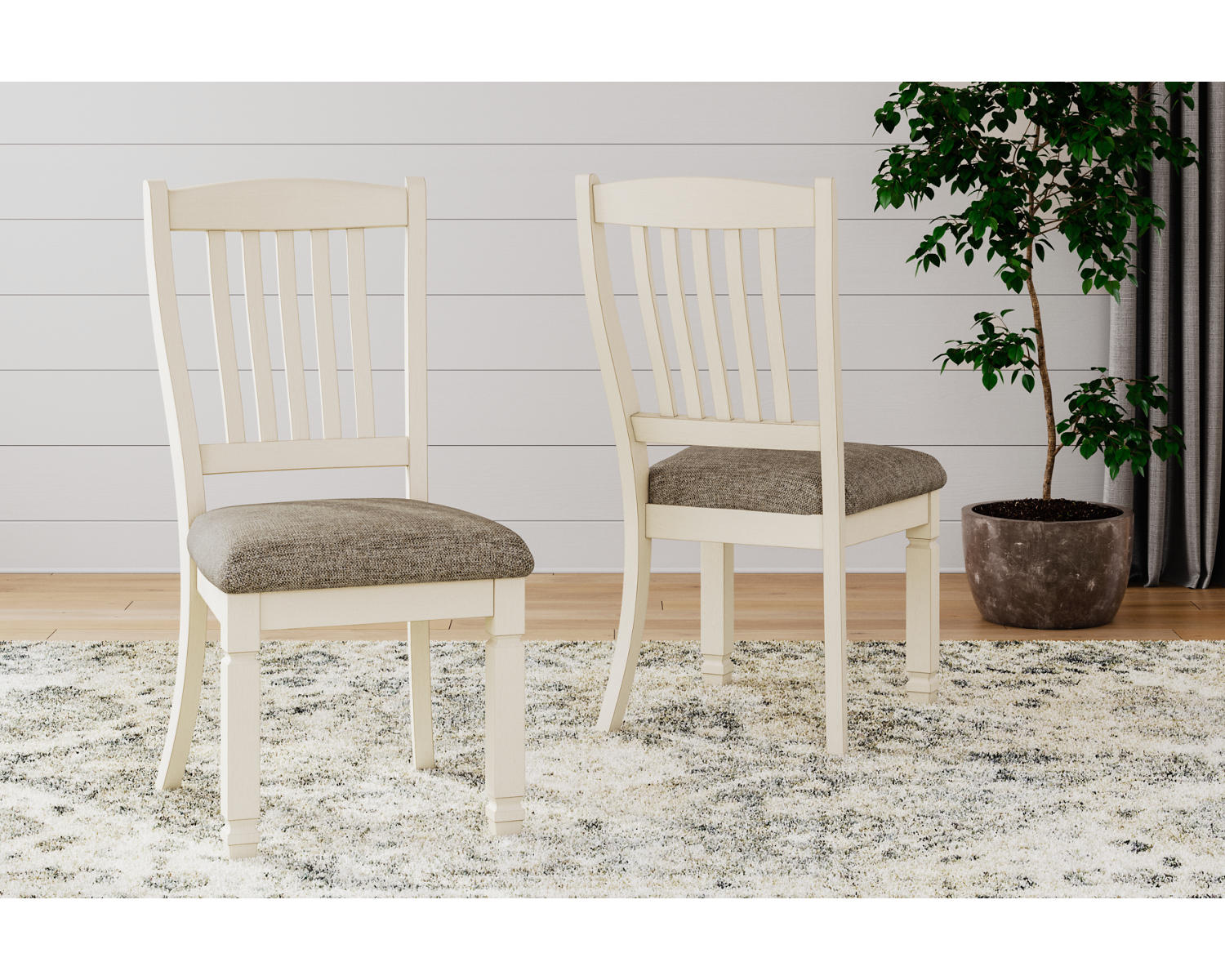 Bolanburg Dining Chair (Set of 2)